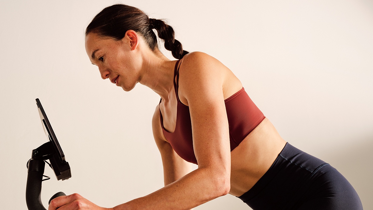 Get Stretchy! Follow this 10 minutes Barre Arm workout to Sculpted